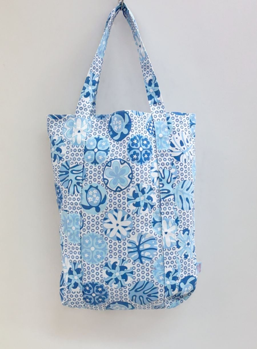 ハッピーアイランドデザインキャンバストートバッグ[ブルー]　