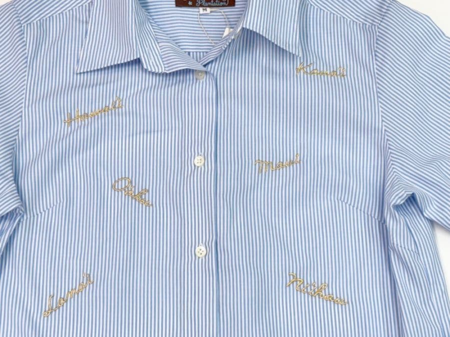 ハワイ諸島の名前が刺繍されています。
