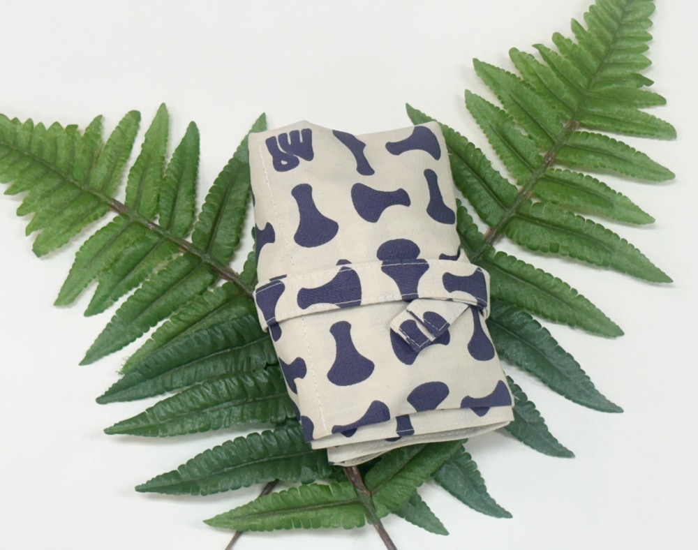 オリジナルイリイリケース　　クイアイ 　[アイボリー/ネイビー］　 　 ※ケースのみ