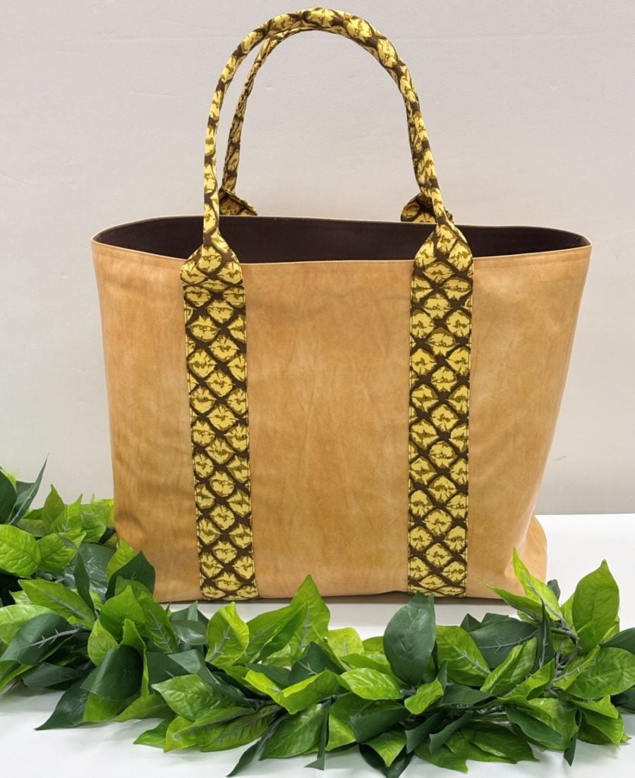 創業30周年 東京・神田 フラ用品・ハワイアンショップ｜メネフネ