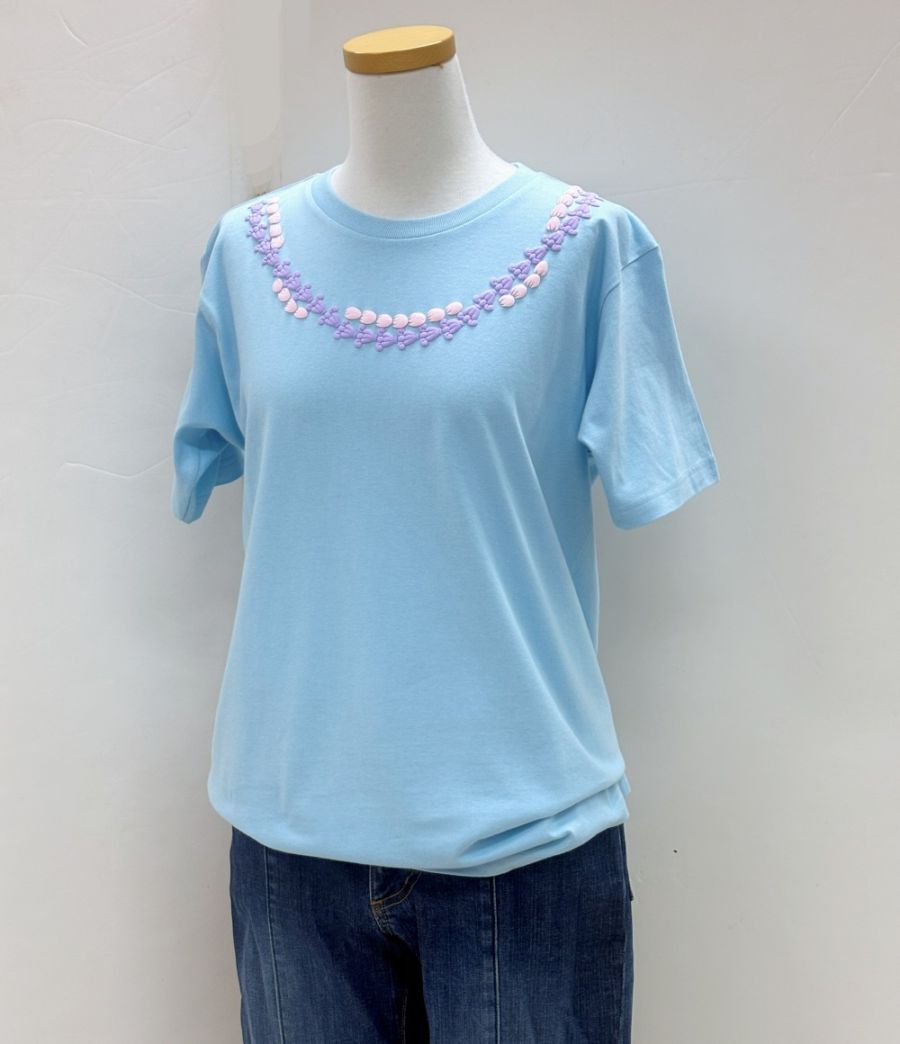 Lei Pua Kalaunuレイ プア カラウヌ Tシャツ 半袖      ［ブルー］