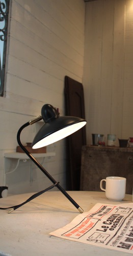 ������̵����  ����롡�ǥ������� �ۥ磻�� �֥�å�  Arles desk lamp��76-74��