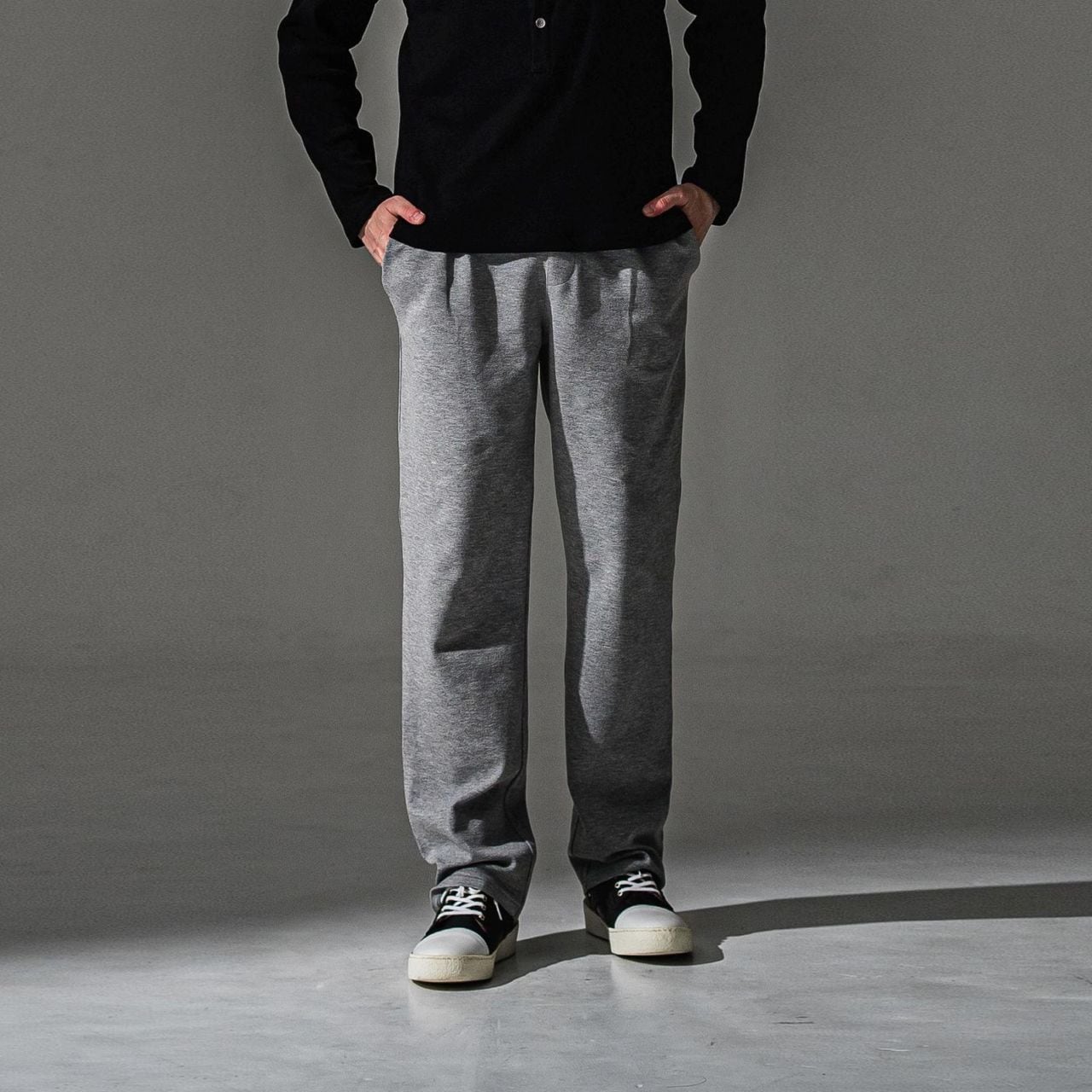 RESOUND CLOTHING(リサウンドクロージング)　CHRIS　EASY WIDE TUCK PANTS/BGREY