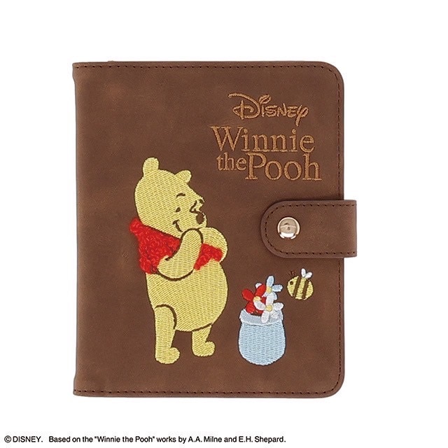 [即納]   ディズニー くまのプーさん フラワービー パスポートケース