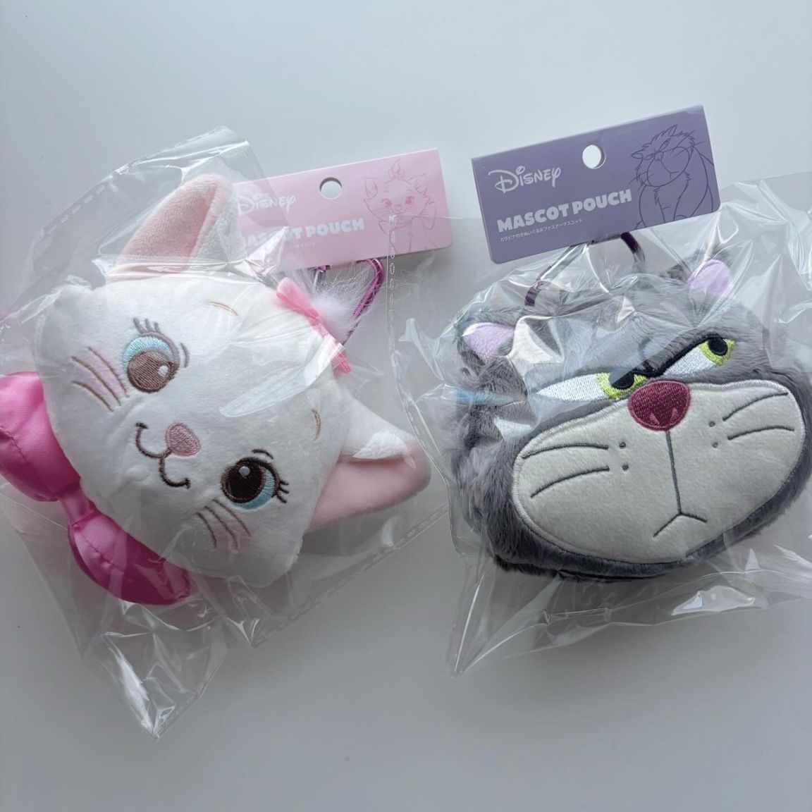 [即納]  カラビナ付きぬいぐるみファスナーマスコット　マリー/ルシファー　Disney/ディズニー