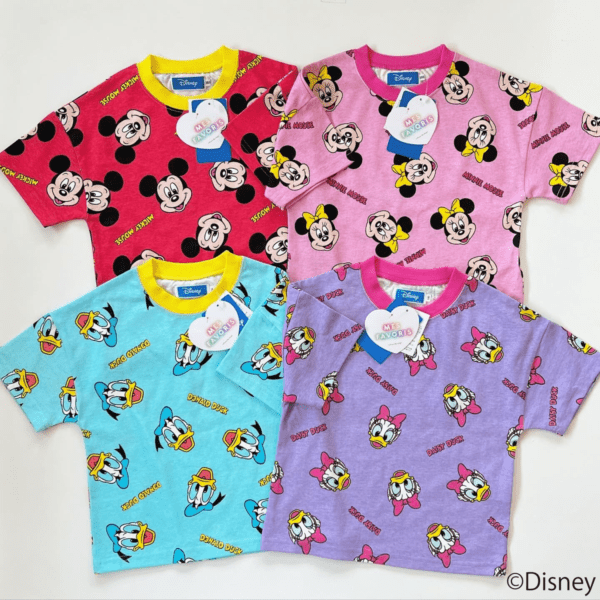 100-140&大人size[即納]   総柄カラフルミッキー＆フレンズTシャツ   ( mes favoris original )