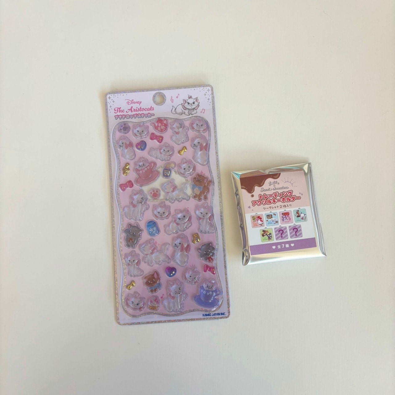 [シークレット販売]   マリープチドロップシール　ランダムサンリオアクリルキーホルダー