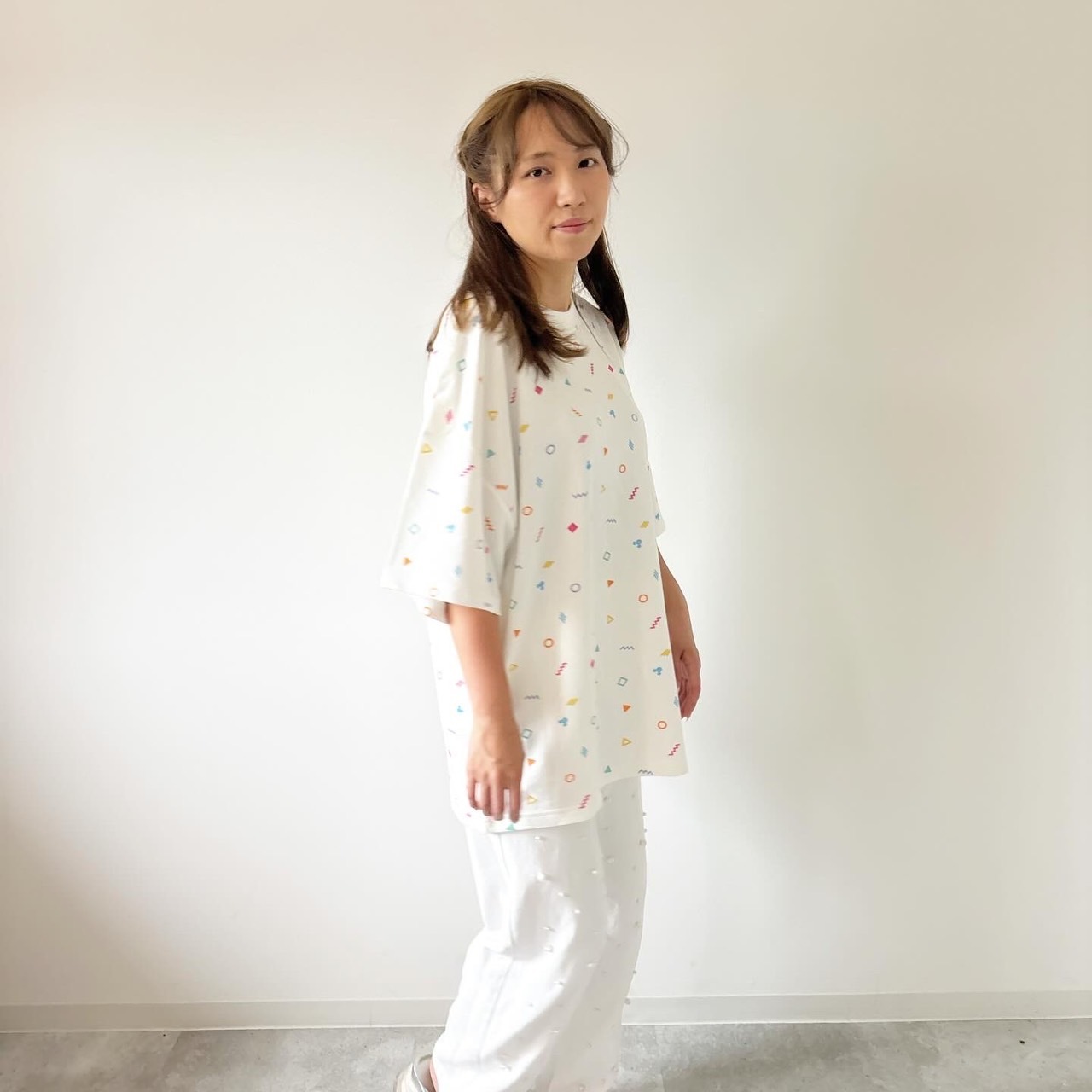 大人size[即納]  ミッキーマウスを探せ！幾何学Tシャツ   ( mes favoris original )