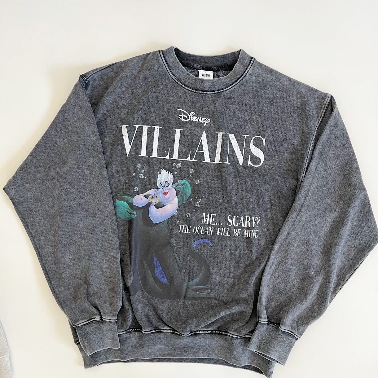 希少 ディズニー ヴィランズ スウェット 黒 3XL アースラ ジャファー 希少 ディズニー ヴィランズ スウェット 黒 3XL アースラ