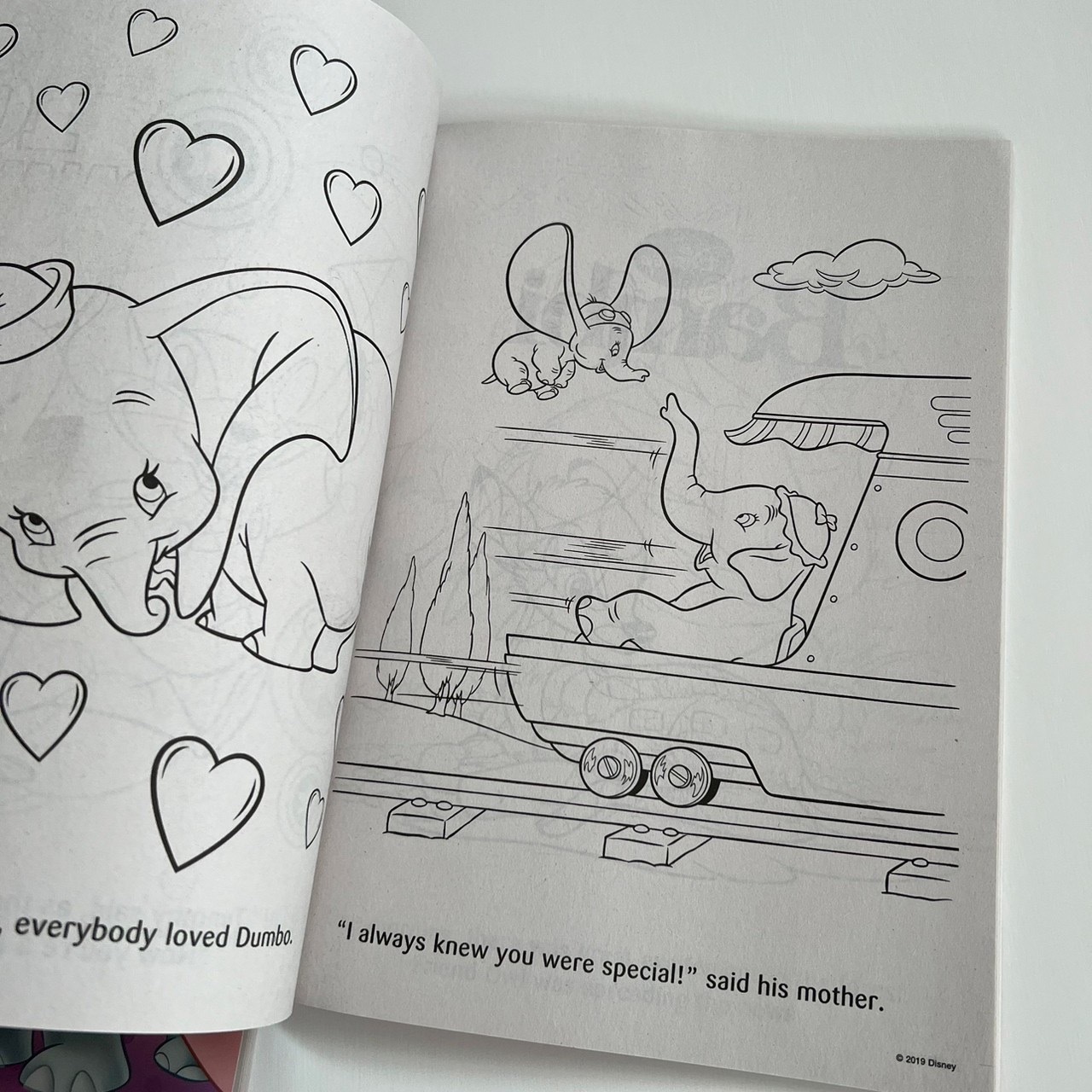 [即納] Disney キャラクター　塗り絵