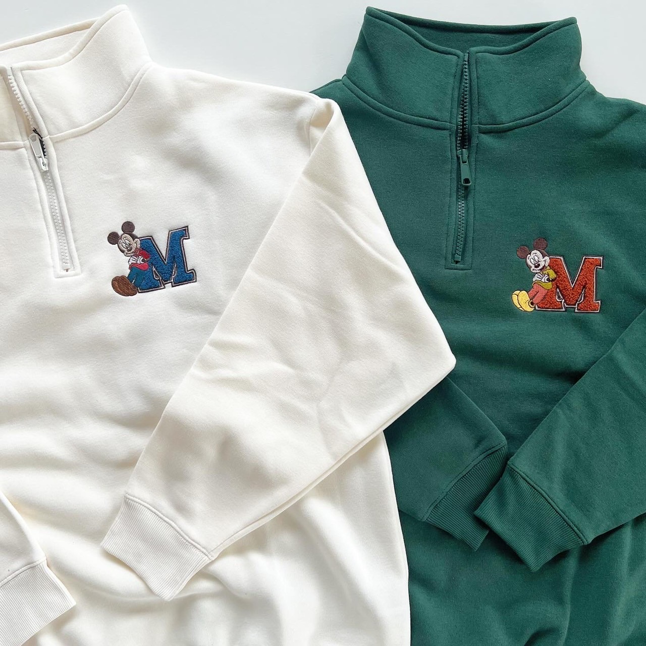大人size[即納]   ハーフジップミッキー刺繍裏起毛トレーナー