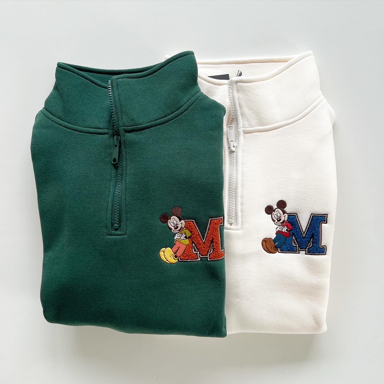 大人size[即納]   ハーフジップミッキー刺繍裏起毛トレーナー