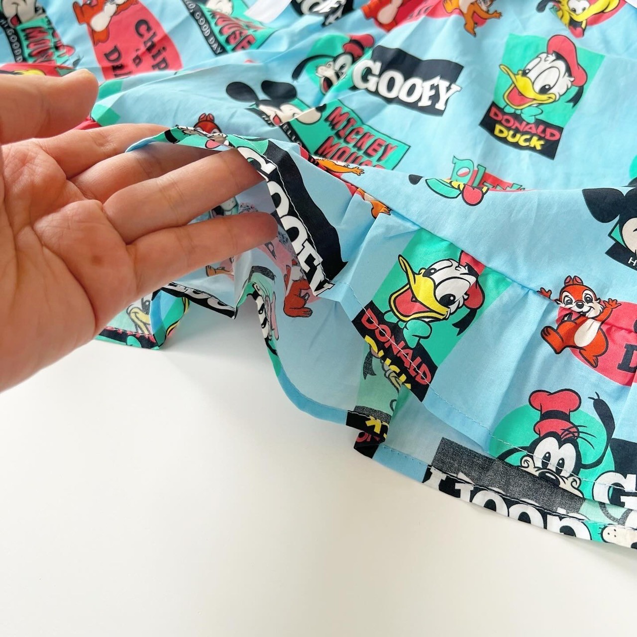 大人size[即納]  Mickeyfriends Boy‘sキャラクター総柄ショートパンツ