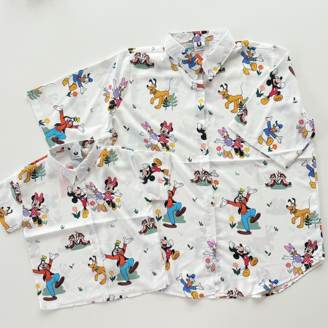 90.110.130&ladies size[即納]  Mickey&Friends総柄シャツ  (mes favoris original )