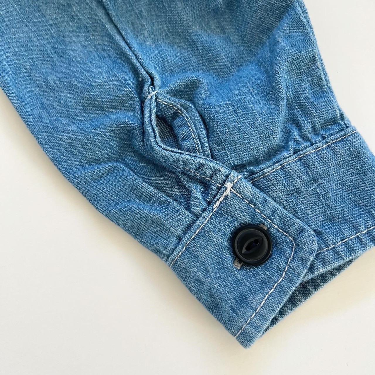 90-130size [即納]   ディズニーキャラクターシャツ   (BREEZE)