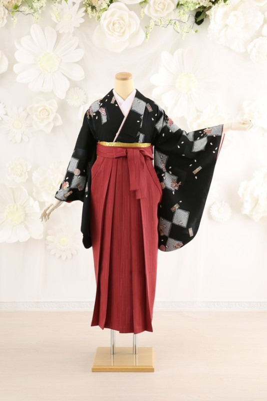 【卒業式袴レンタル/着物レンタル/通販レンタル】　学生袴/先生袴/卒業式/小学生袴/かわいい袴/黒/エンジ/赤/着物-117/袴-86