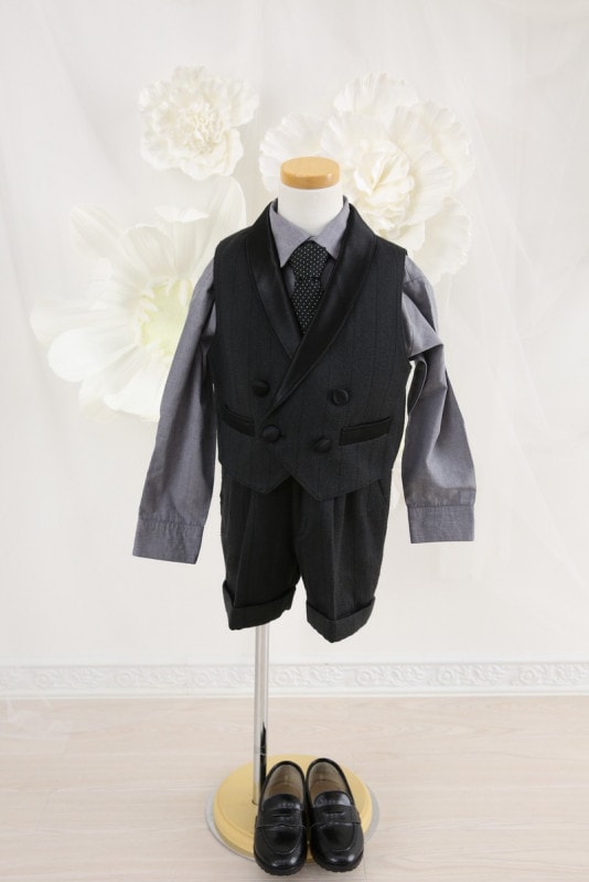 【結婚式パーティーお呼ばれ男の子フォーマル・男の子レンタル】結婚式/発表会/男の子スーツ/男の子タキシード/黒/グレー/5歳用/6歳用/J5-25（105）