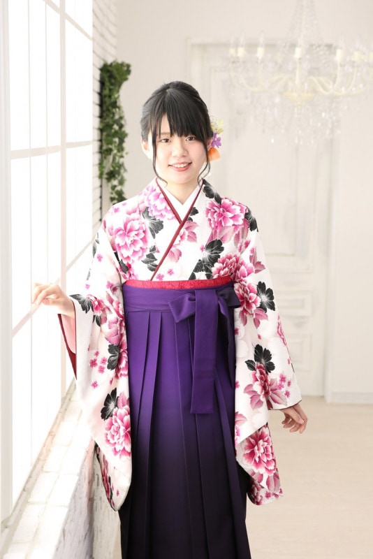 【卒業式袴レンタル/着物レンタル/通販レンタル】ブランド　NICOLE/学生袴/卒業式/モダン/白／紫／着物-240/袴-72