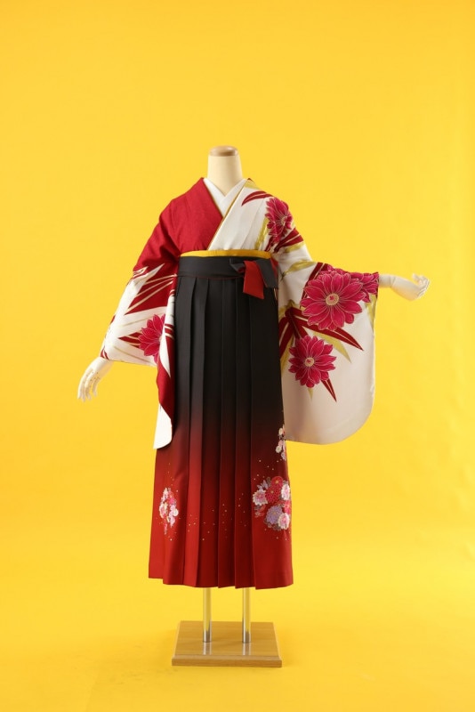 【卒業式袴レンタル/着物レンタル/通販レンタル】　ブランド　スザンヌ/学生袴/卒業式/小学生袴/かわいい袴/モダン/赤/白/黒/着物-304/袴-199