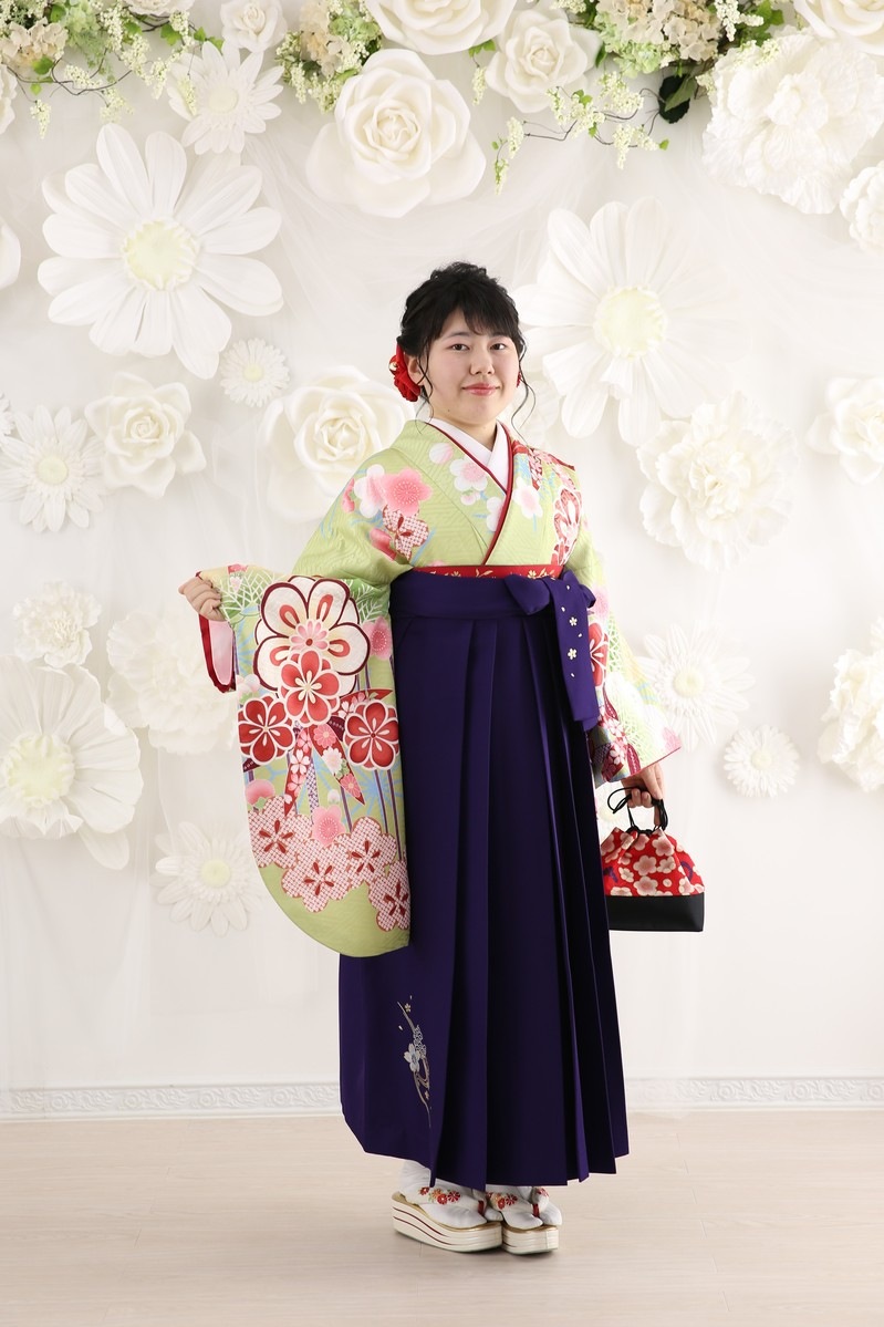 定番のお歳暮 振袖 ＆ 長襦袢 【裄67.5 袖丈76.5】二尺袖 小振袖 卒業式 袴にも 着物・浴衣