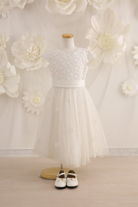 【女の子ドレスレンタル】【子供ドレスレンタル結婚式　発表会】　結婚式/発表会/かわいい/オフホワイト/G7-77（7才）