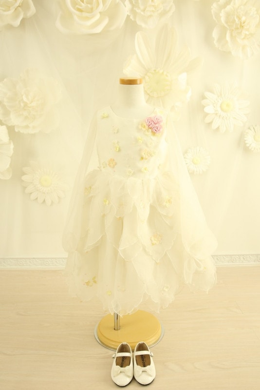 【女の子ドレスレンタル】【子供ドレスレンタル結婚式　発表会】　結婚式/発表会/かわいい/白/G7-98（7才）