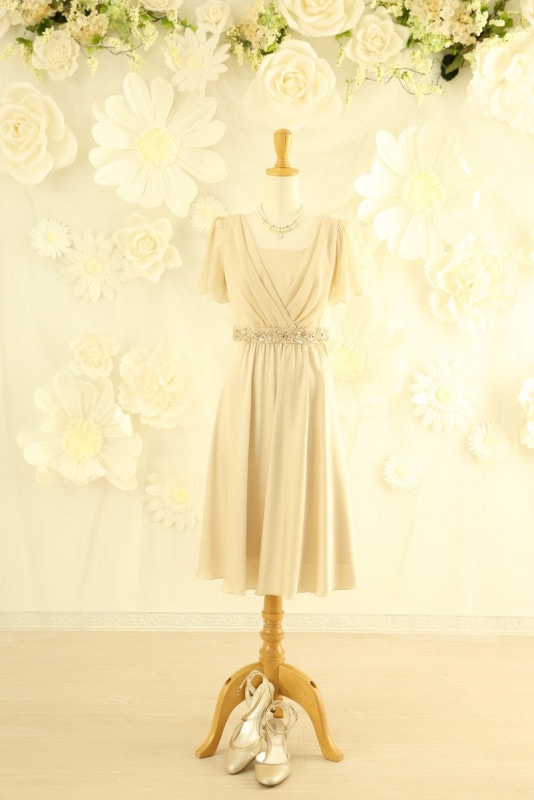 【結婚式パーティーお呼ばれドレスレンタル】結婚式/謝恩会/二次会/かわいい/ベージュ/13号/13-232/Merci