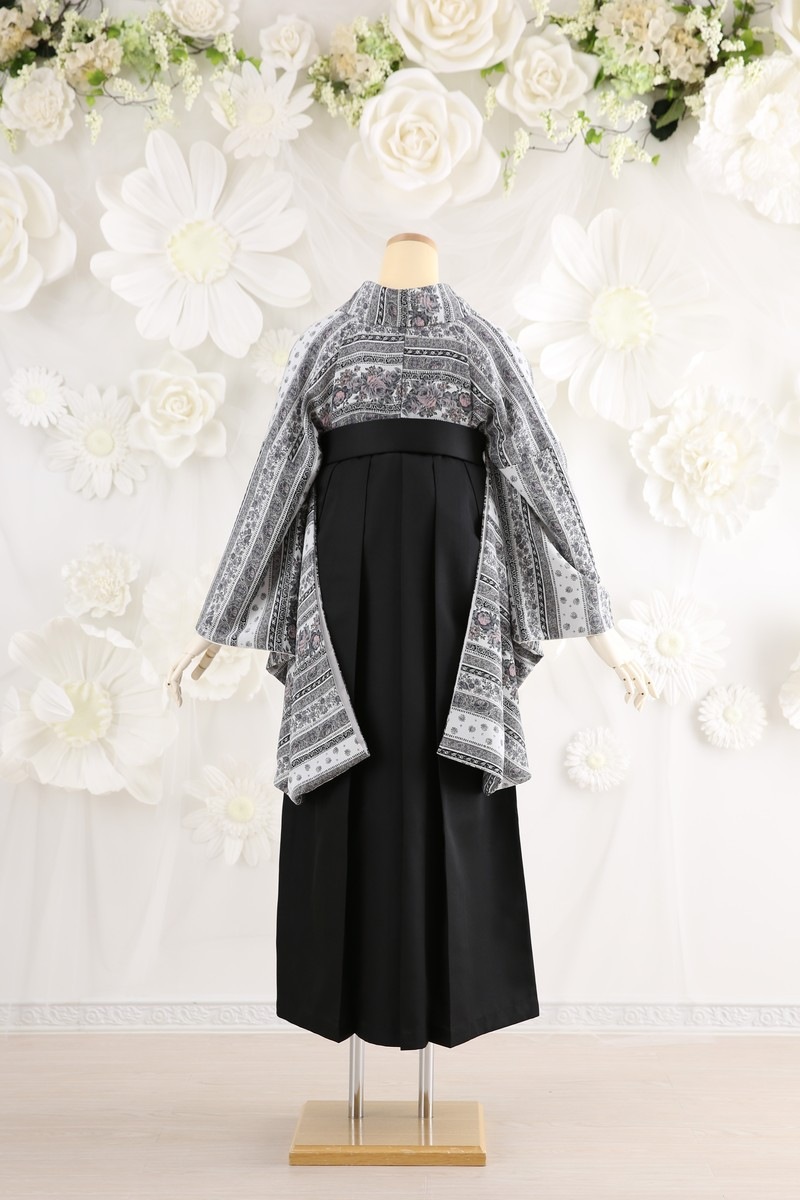 【卒業式袴レンタル/着物レンタル/通販レンタル】　ブランド　ラフィネモカ/学生袴/卒業式/小学生袴/かわいい袴/モダン/白/黒/着物-425/袴-267