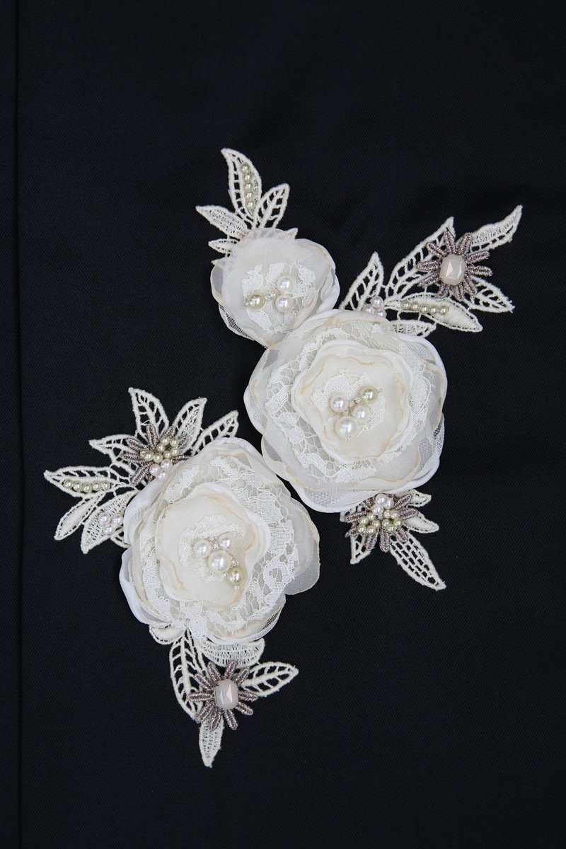 【卒業式袴レンタル/着物レンタル/通販レンタル】　ブランド　ラフィネモカ/学生袴/卒業式/小学生袴/かわいい袴/モダン/白/黒/着物-425/袴-267