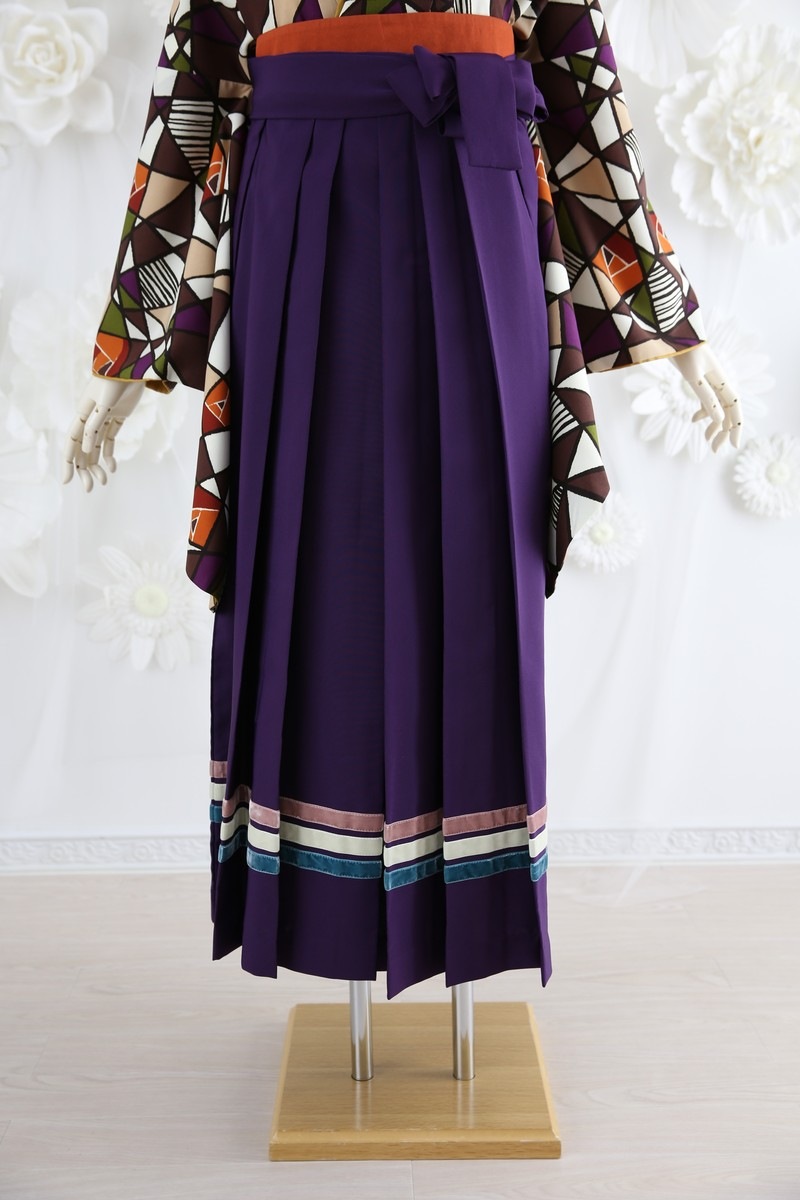 【卒業式袴レンタル/着物レンタル/通販レンタル】　ブランド　ラフィネモカ/学生袴/卒業式/小学生袴/かわいい袴/レトロ/個性的/幾何学/茶/紫/着物-420/袴-268