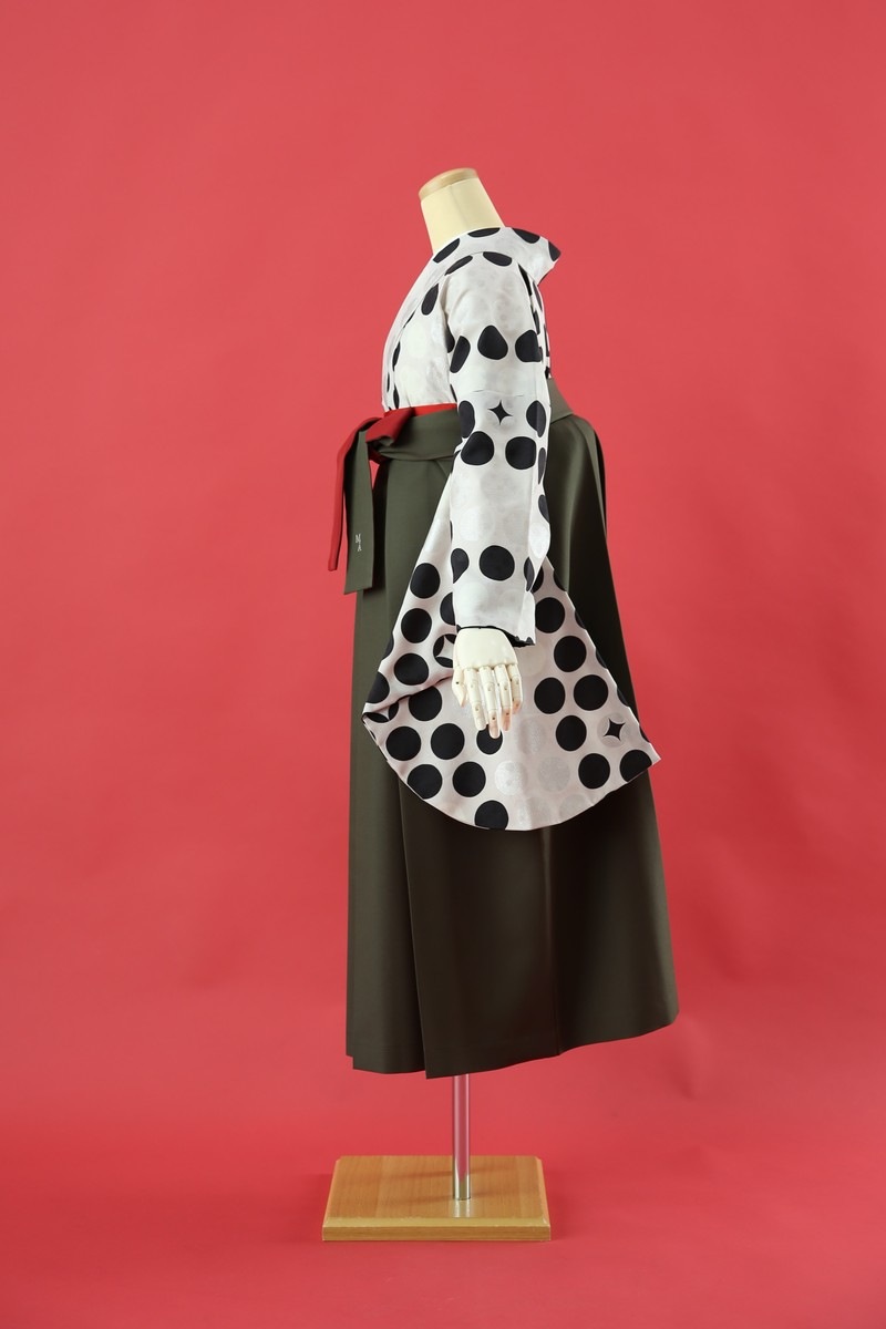 【卒業式袴レンタル/着物レンタル/通販レンタル】　ブランド モダンアンテナ/学生袴/卒業式/小学生袴/モダン/赤/グレー/白/黒/茶/着物-429/袴-286