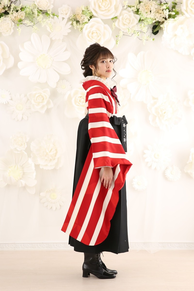 【卒業式袴レンタル/着物レンタル/通販レンタル】　ブランド玉城ティナ×紅一点/学生袴/卒業式/小学生袴/かわいい袴/赤/黒/振袖-502/袴-160