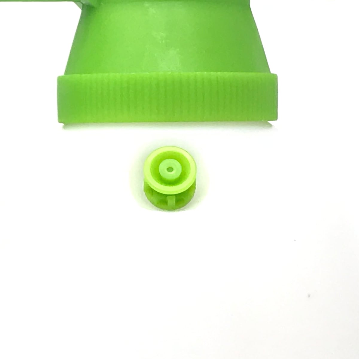 蓄圧式噴霧器（ハンドスプレー） 2Lサイズ ガーデニングの水やり 殺菌