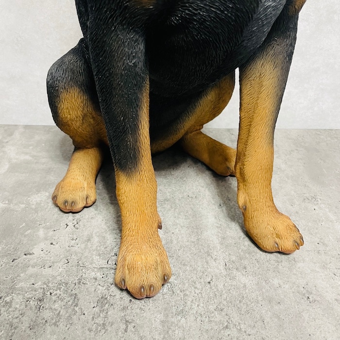 北海道 旭川 直接取引限定 ☆ ドーベルマン 犬 置物 飾り 玄関前 迫力 リアル ☆ ドーベルマン 置物 犬 インテリア オブジェ 陶器 doberman-106