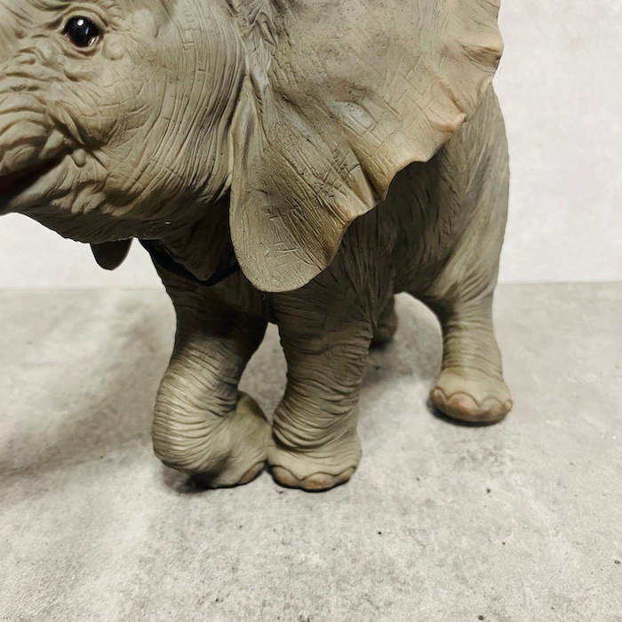 象の置物 喜んでるゾウ 小 高さ22cm 縁起物 風水 woobia ウービア