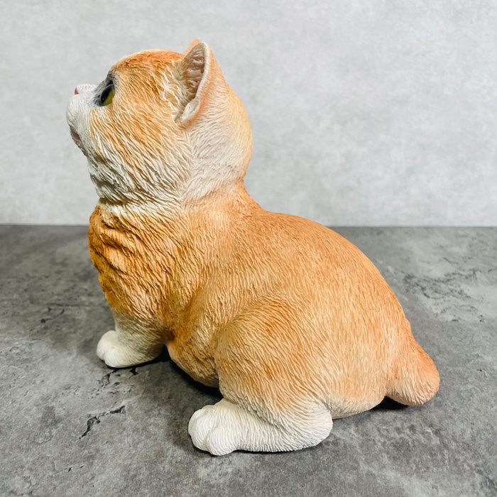 かわいい 猫 置物 お座り マンチカン woobia ウービア ネコ おしゃれ