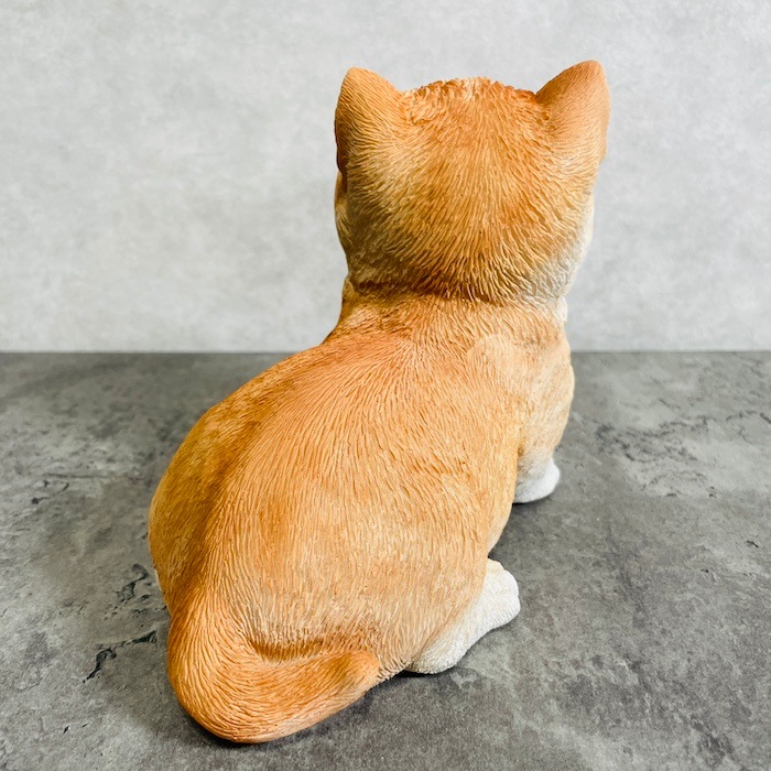 リアルなかわいい猫の置物 オレンジと白　最終値下げ かわいい 猫 置物 お座り マンチカン woobia ウービア ネコ おしゃれ
