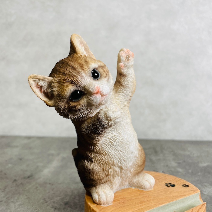 スマホスタンド キジトラ白猫 woobia ウービア ネコ 卓上 アニマル