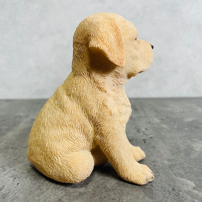 かわいい犬の置物 高さ12.2cm 頭を上げる ラブラドールレトリバー