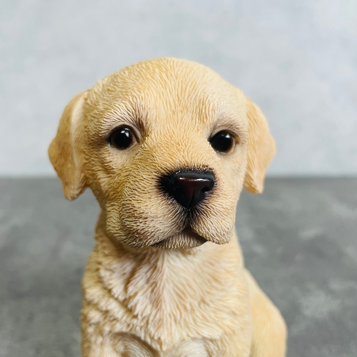 犬置物　7体 かわいい犬の置物 高さ12.2cm 頭を上げる ラブラドールレトリバー
