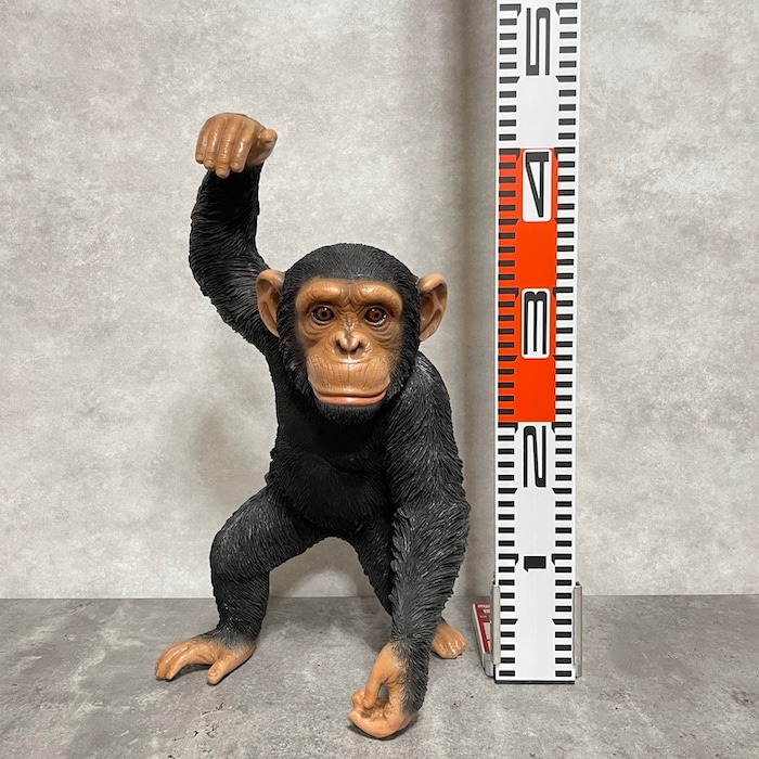 置物 手を上げるチンパンジー 高さ43cm woobia ウービア 大きい