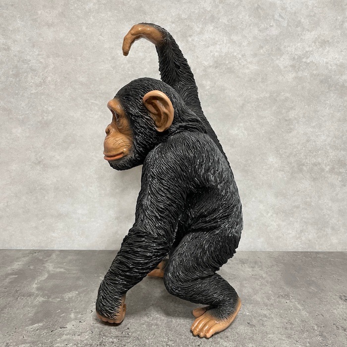 置物 手を上げるチンパンジー 高さ43cm woobia ウービア 大きい
