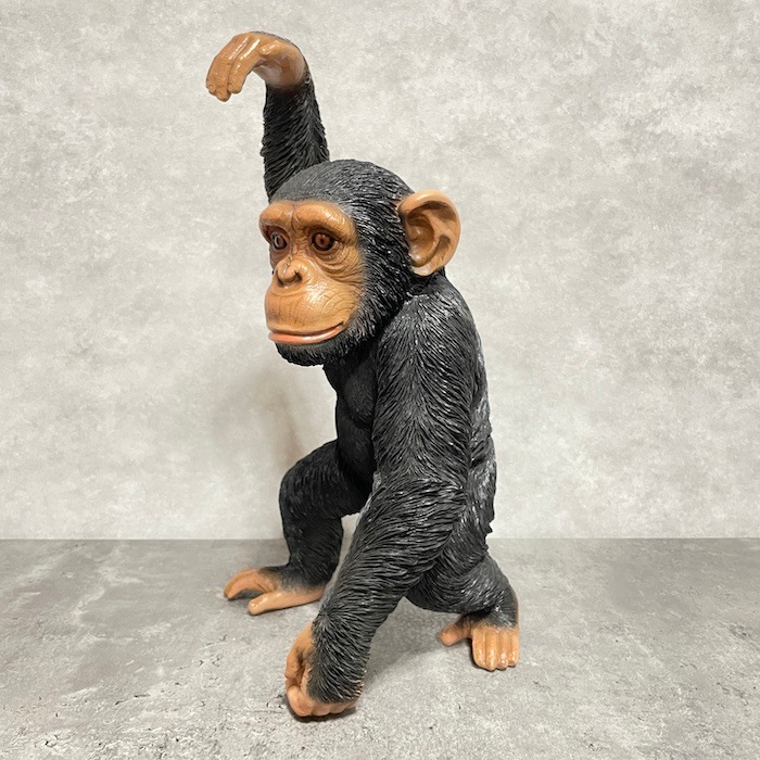 置物 手を上げるチンパンジー 高さ43cm woobia ウービア 大きい