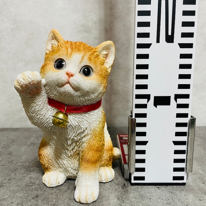 アンティーク瞳や長いお髭が美しい幸運・良き人との出会いを招く珍しい虎猫招き猫 1950年代 瞳や長いヒゲが美しい、お金・幸運・良き人との出会い