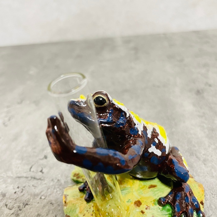 置物 カエル かわいい えんぴつ差し 蛙 縁起物 風水 woobia ウービア