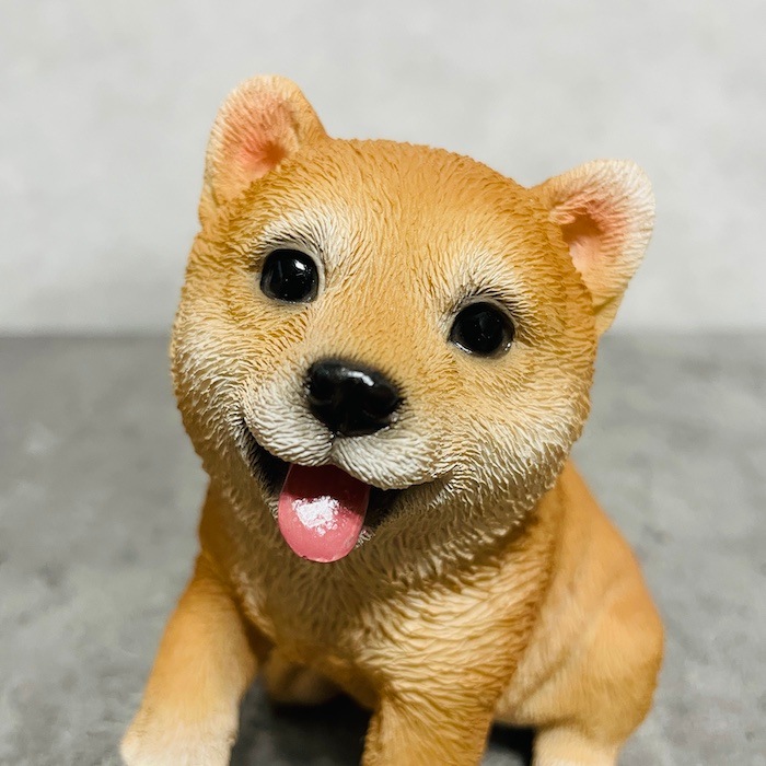 かわいい犬の置物 見上げるお座り柴犬 グッズ woobia ウービア イヌ