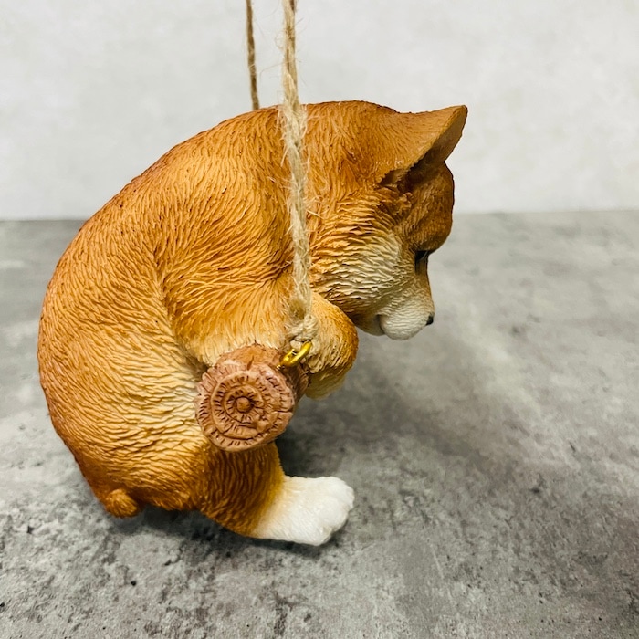 かわいい犬の置物 ぶら下がり柴犬 グッズ woobia ウービア イヌ