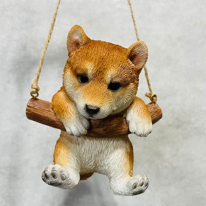室内インテリア(犬の置物) かわいい犬の置物 ぶら下がり柴犬 グッズ woobia ウービア イヌ