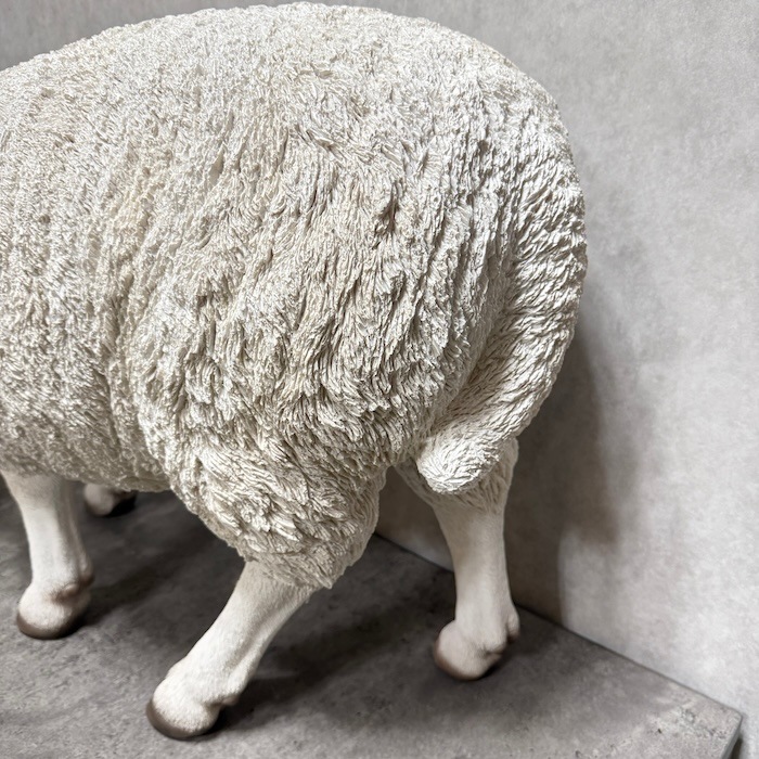 置物 餌を探す羊 特大 高さ55.5cm woobia ウービア 大きい かわいい