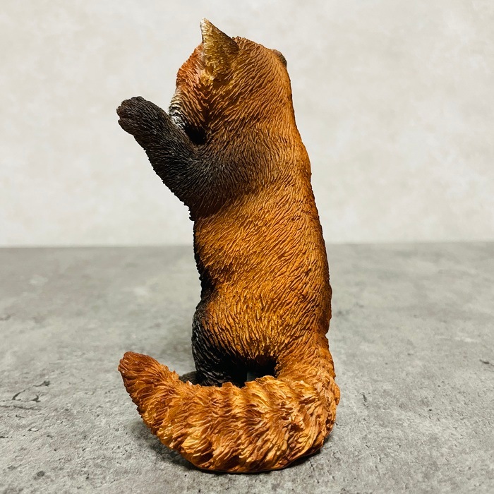 かわいい 置物 動物 手をあげるレッサーパンダ woobia ウービア